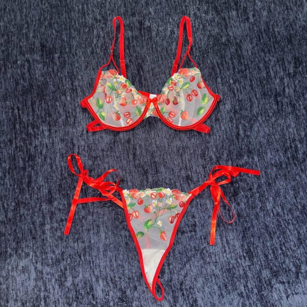 Berry Sweet | Sheer Mesh Bra & G-String Set - Picture 5 of 6